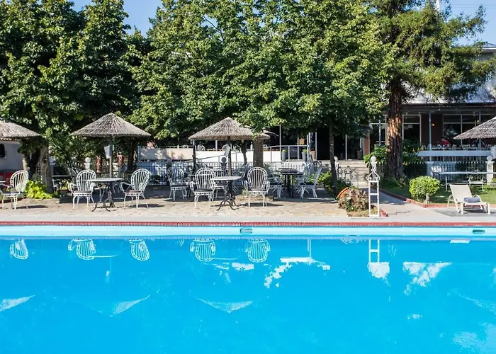 Silver Bay Corfu Контокали